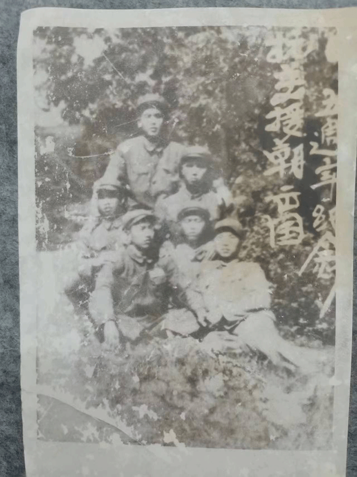 北魏陶男俑